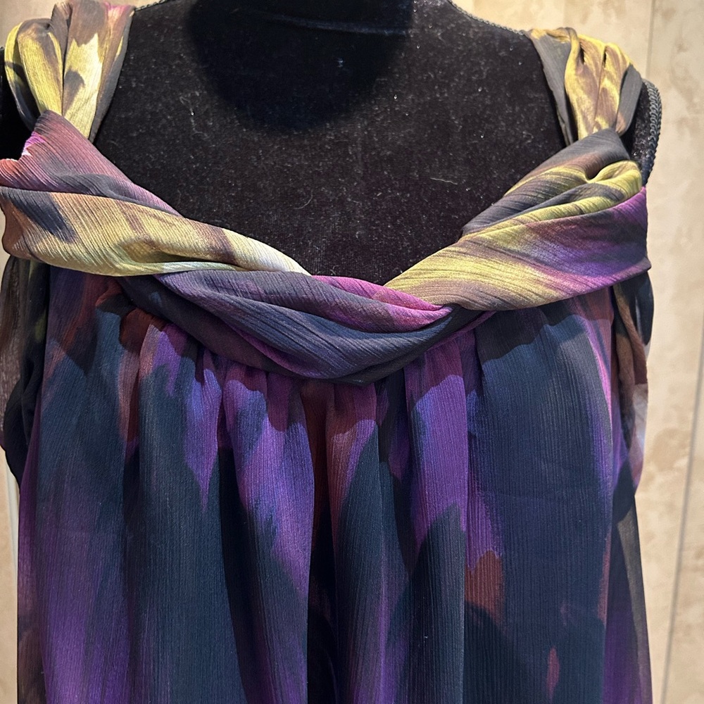 Dress - Picture 5 of 12